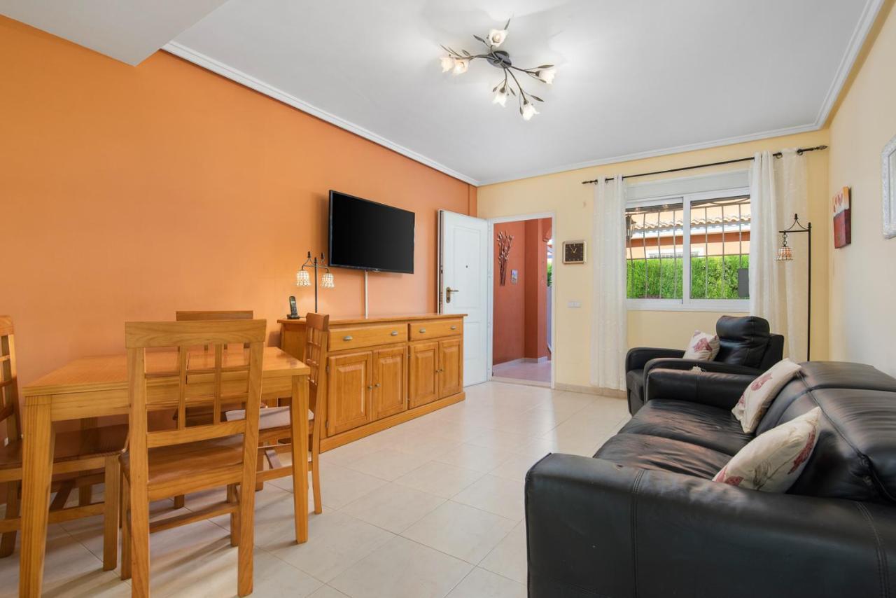 A Beautiful 2 Bedroom Townhouse - Las Cerezas Сьюдад-Кесада Экстерьер фото