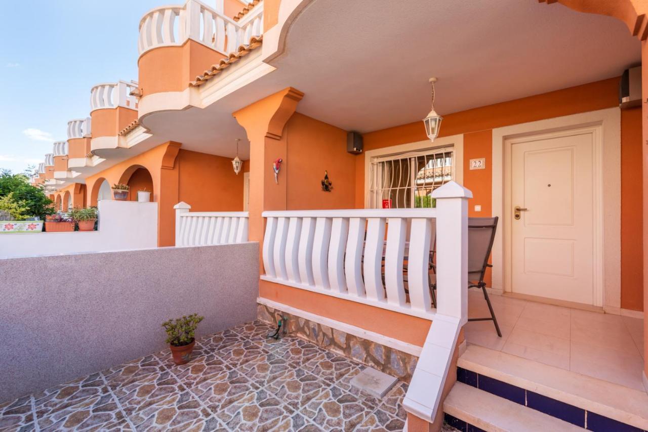 A Beautiful 2 Bedroom Townhouse - Las Cerezas Сьюдад-Кесада Экстерьер фото